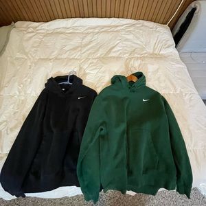 2x Nike Club Fleece Hoodies Size L